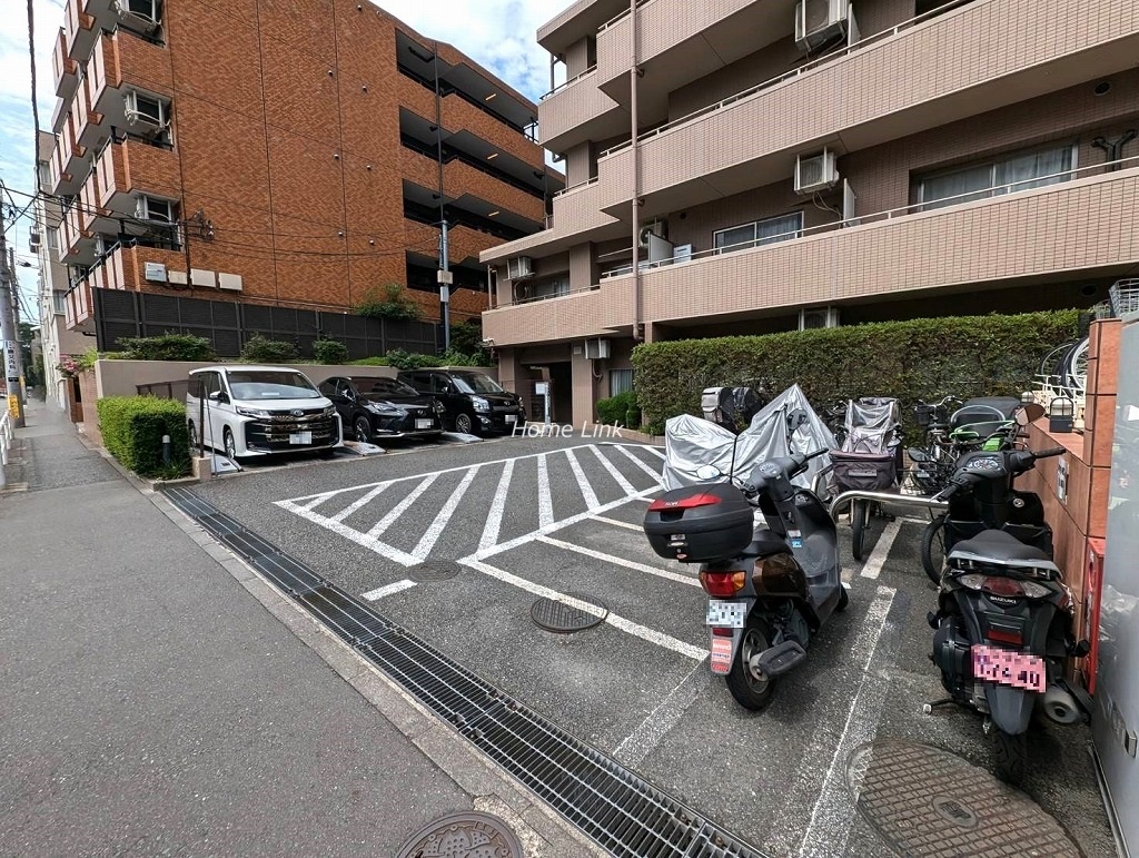 アイディーコート池袋西ムーンファーロ　バイク置き場